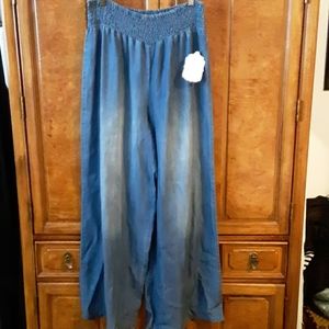 Wide-leg medium blue pants inseam 29 1/2"